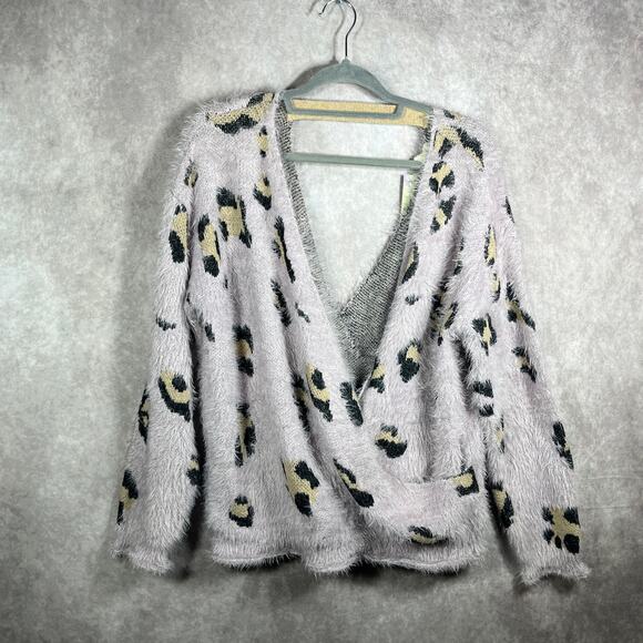 Ee:Some Wrap Sweater Womens Medium Large Purple Animal Print Knit Hairy NEW - Picture 1 of 8